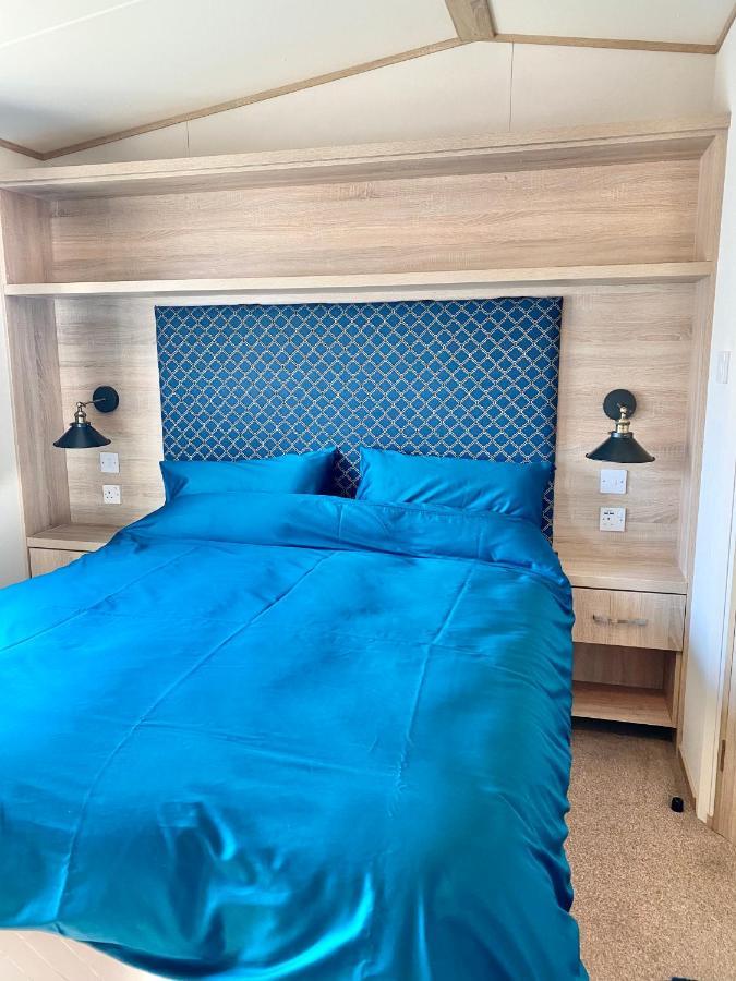 Beachfront Lodge, Lossiemouth Bay ภายนอก รูปภาพ
