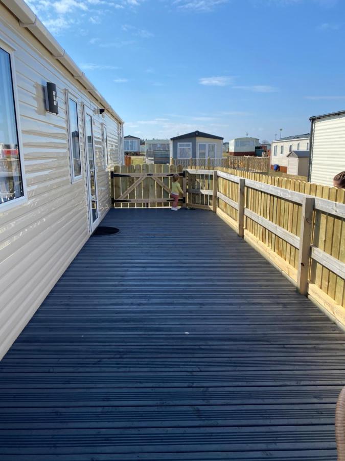 Beachfront Lodge, Lossiemouth Bay ภายนอก รูปภาพ
